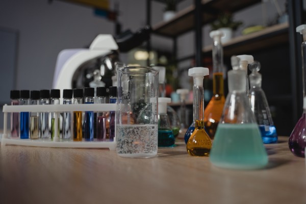氟素表面活性劑在溶劑型涂料中的應(yīng)用(圖1) 氟素表面活性劑在溶劑型涂料中的應(yīng)用(圖1)